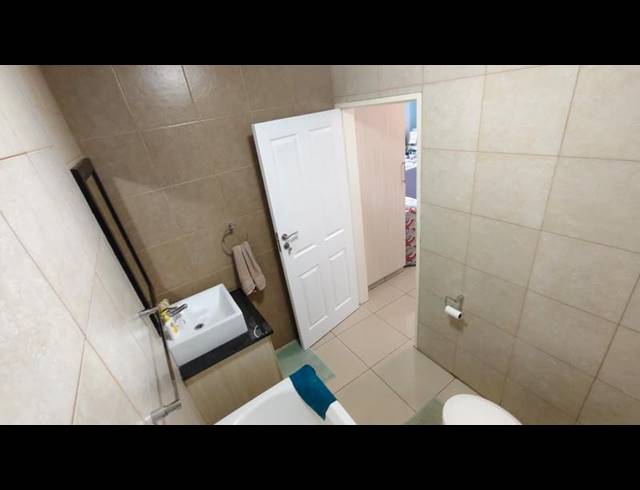 2 BEDROOM PROPERTY TO RENT IN DIE BULT